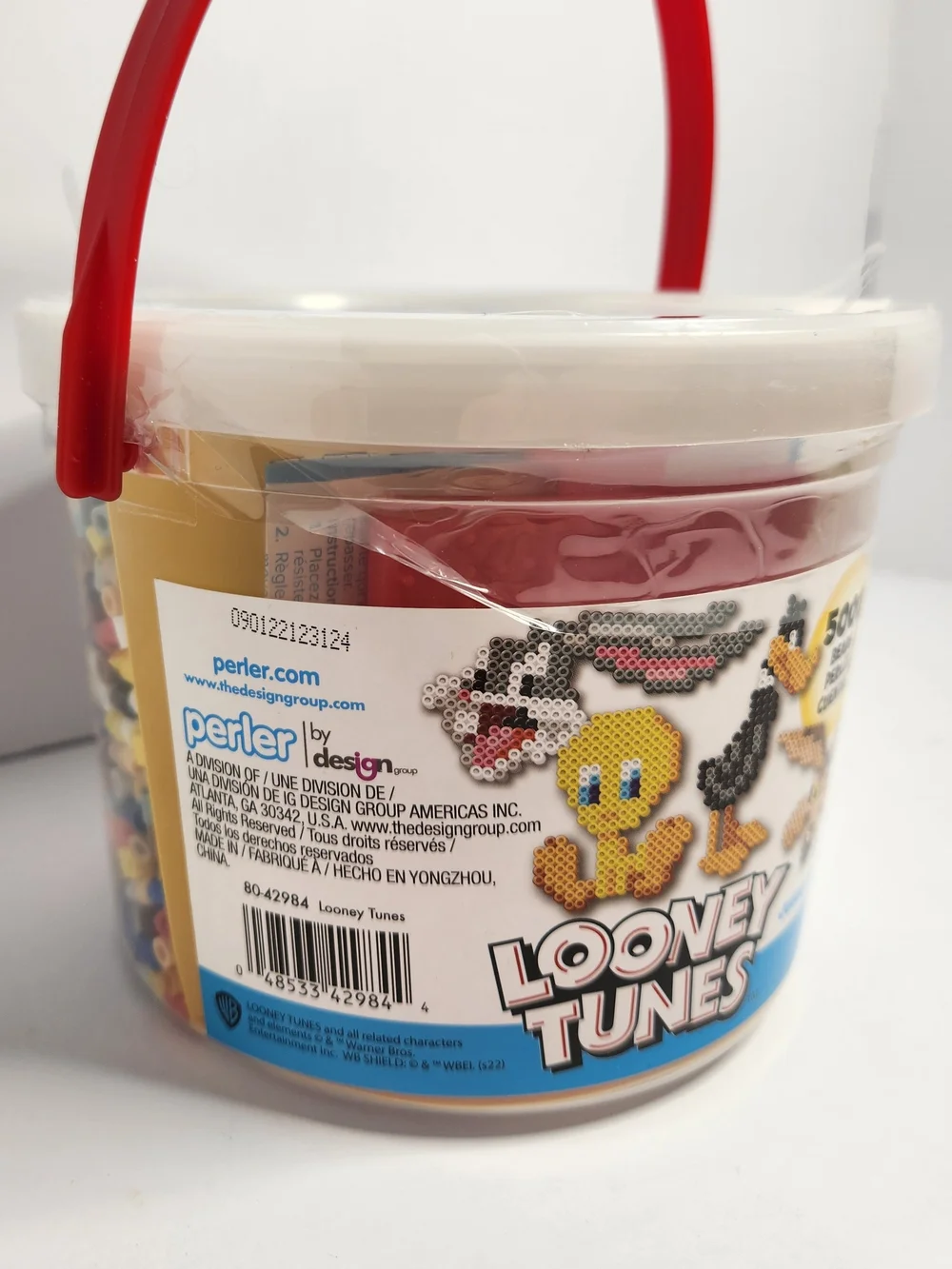Warner Bros. Looney Tunes Perler Bead Kit 5000 Piece Bucket with Red Handle